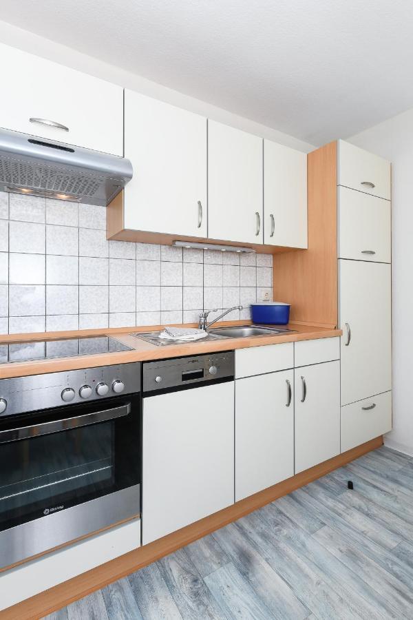 Ferienwohnung Im Haus Weinstock Esens Luaran gambar